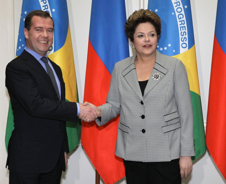 Dilma Rousseff e Dmitry Medvedev, primeiro ministro da Rússia, em reunião nesta quinta-feira em Moscou (Yekaterina Shtukina/AFP/Getty Images)