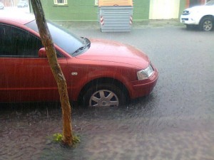 Alagamento em Pelotas, Rio Grande do Sul, em 20 de fevereiro de 2013 (Cortesia de Leandro Lopes)