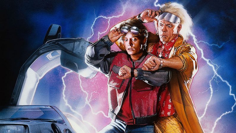 Ilustração do clássico filme "De Volta para o Futuro", com os atores Michael J. Fox (Marty McFly) e Christopher Lloyd (Dr. Emmett Brown), que popularizou a questão sobre a existência de vida simultânea no futuro (Divulgação/Universal Pictures)