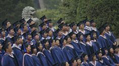 Espírito universitário demitido na China