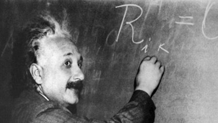 O corpo caloso do cérebro de Einstein: Uma pista de sua inteligência