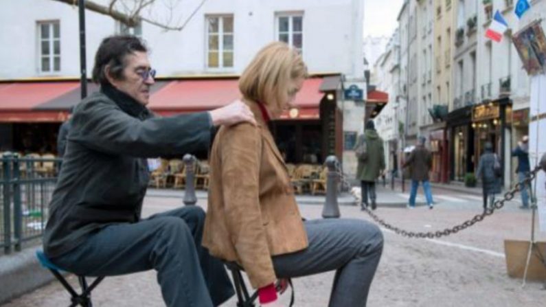 De acordo com um antigo conselho chinês de saúde, uma massagem na região dorsal todos os dias produz muitos benefícios (Bertrand Langlois / AFP / Getty Images)