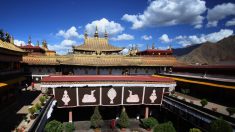 Profanação do Mosteiro Jokhang simboliza destruição cultural do Tibete