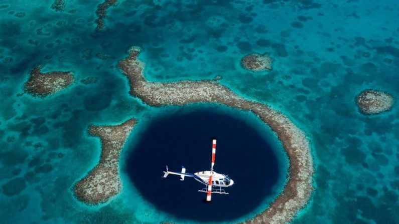 O Great Blue Hole, em Belize, na América Central (Internet)