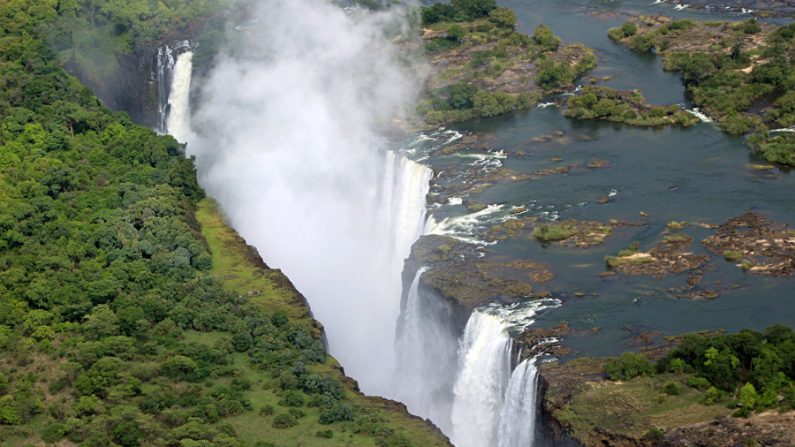 Victoria Falls, Cataratas Victoria (Pius Mahimbi /CC BY-SA 2.0)