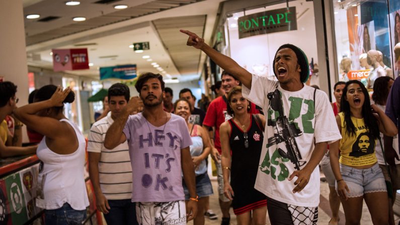 Os lojistas se interessam em atrair as populações de baixa renda (Yasuyoshi Chiba/AFP/Getty Images)