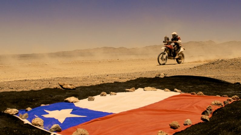 Processo judicial movido pela Associação de Arqueólogos do Chile espera evitar a impunidade dos danos causados aos sítios arqueológicos do país devido à passagem de centenas de caminhões, motos e carros do Rally Dakar (foto: Wikipedia)