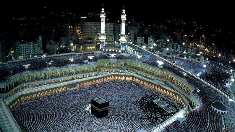 Masjid al-Haram, lugar para onde todos os muçulmanos se voltam ao rezar (Internet)