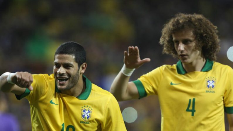 O atacante Hulk e o zagueiro David Luiz (Mowa Press)