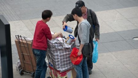 China tenta dominar o Mundo, mas nem produz leite em pó de confiança