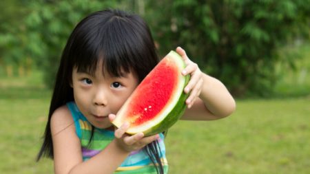 Como fazer suas crianças terem uma alimentação nutritiva