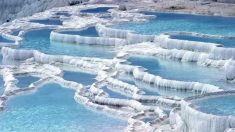 Pamukkale e seus terraços de algodão