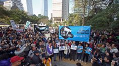 Seis mil se manifestam pela liberdade de mídia em Hong Kong