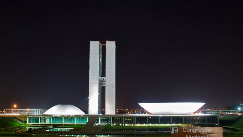 O Congresso Nacional em Brasília (Internet)