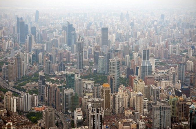 Propriedades comerciais e residenciais em Pudong, Shanghai. (Peter Parks/AFP/Getty Images)