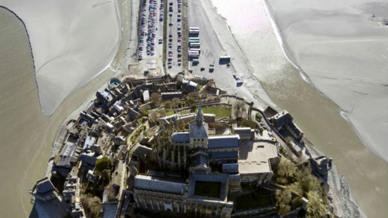 Vista aérea do Monte Saint-Michel (KENZO TRIBOUILLARD/AFP/Getty Images)