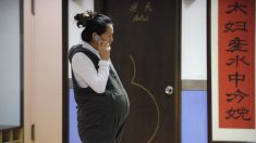 Chinesa de 67 anos grávida de gêmeos recusa conselho médico para abortar