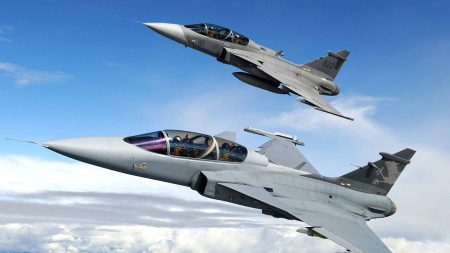 Suíços votam contra a aquisição de 22 caças Gripen em referendo