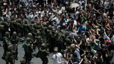 Mais de mil pessoas protestam na Tailândia contra golpe de Estado