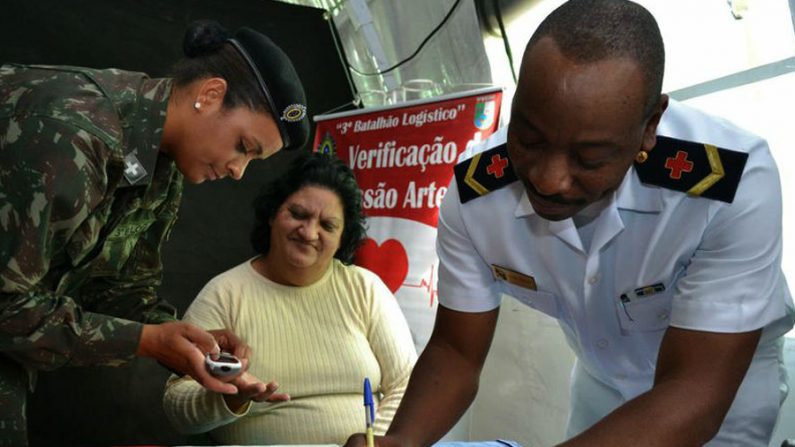 Exército e Marinha realizam exames de saúde aos moradores de Jaguarão, no RS (Patrícia Comunello / Divulgação)