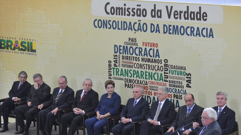  A presidenta Dilma Rousseff participa de cerimônia de instalação da Comissão da Verdade, no Palácio do Planalto (ABr / Divulgação)