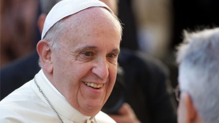 Papa Francisco comenta gol contra brasileiro na abertura da Copa