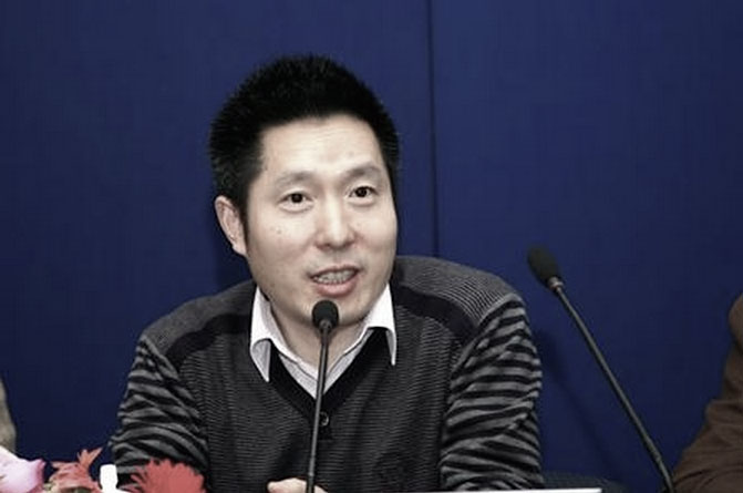 Guo Zhenxi, diretor do Canal de Finanças da Central Chinesa de Televisão (CCTV), foi preso recentemente e está sob investigação por suborno, segundo reportagens (Sina.com)