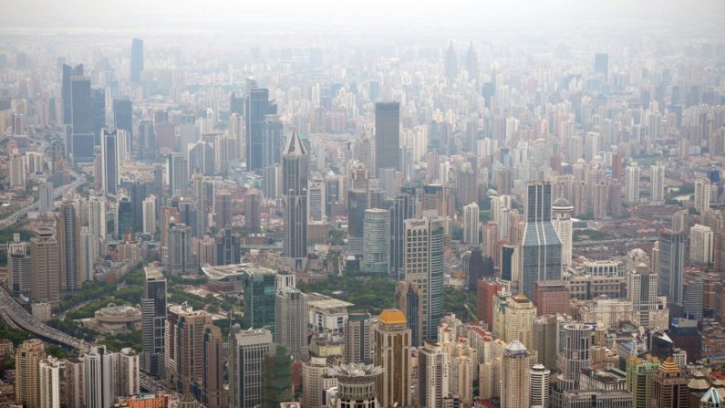 Prédios comerciais e residenciais em Shanghai. (Peter Parks/AFP/Getty Images)