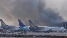 Maior aeroporto paquistanês é novamente atacado