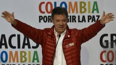 Juan Manuel Santos continua como presidente da Colômbia