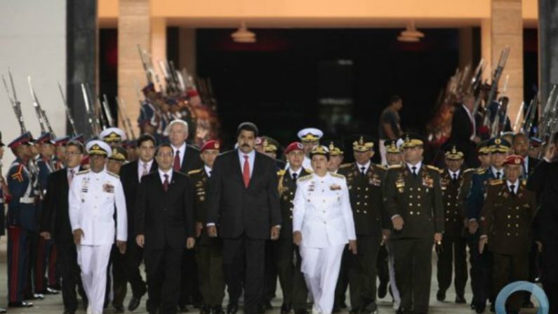 Presidente Maduro e os comandos militares no dia 9 de julho de 2014, Forte Tiuna, Caracas (Reprodução)