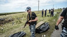 Separatistas pró-Rússia se apossam dos corpos das vítimas do voo MH17
