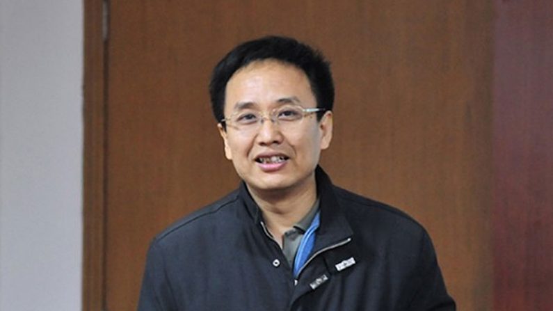 O economista e estudioso chinês Zhang Xinzhu, numa imagem da plataforma de mídia social chinesa QQ, em 12 de agosto (Epoch Times)