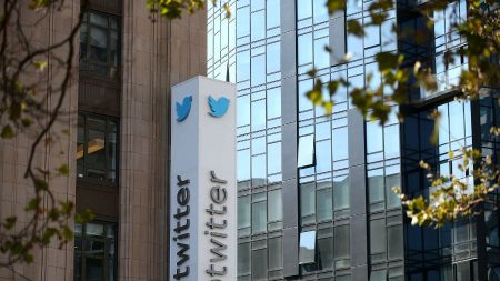 Twitter investiga ameaças de alegados membros do grupo radical Estado Islâmico