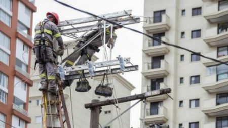 Conta de luz terá reajuste médio de mais de 17% na tarifa