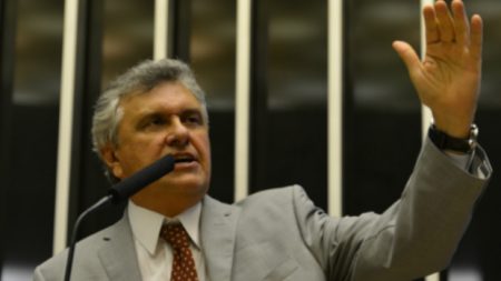 Ronaldo Caiado foi financiado por Carlinhos Cachoeira, afirma ex-senador