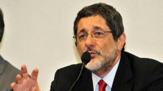 Conselho da Petrobras pede punição de Sérgio Gabrielli pela compra da refinaria Pasadena