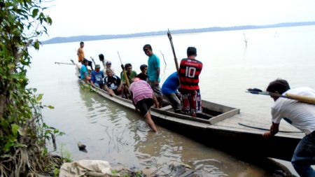 Tribo Munduruku alega não ser brasileira e inicia autodemarcação de território