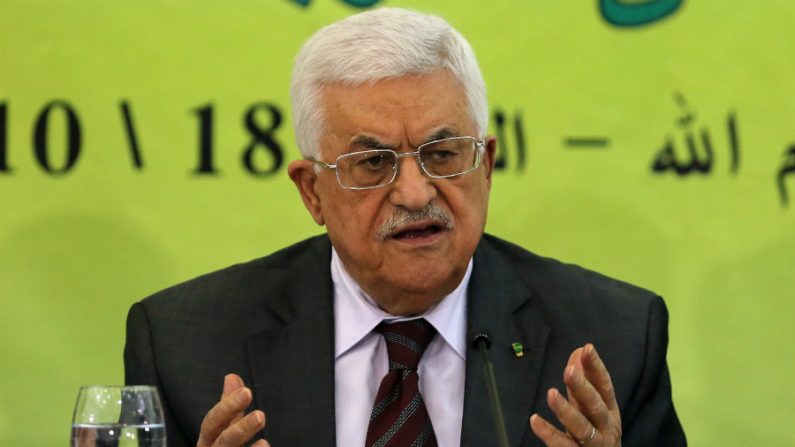 Presidente palestino, Mahmoud Abbas, faz declaração em uma conferência na cidade de Ramallah, Cisjordânia, em 18 de outubro de 2014 (ABBAS MOMANI/AFP/Getty Images)