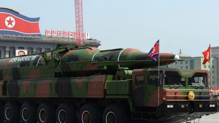 Coreia do Norte realiza testes com mísseis nucleares de médio alcance