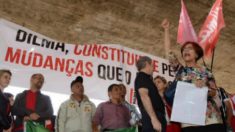 Ato oficial do PT a favor de Dilma reúne 70 pessoas no vão do Masp
