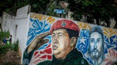 Venezuela imprime 3 milhões de imagens de Chávez como ‘presente de natal’ para o povo