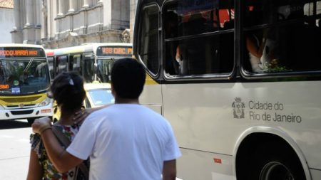 MP do Rio exige na Justiça anulação do aumento da tarifa de ônibus