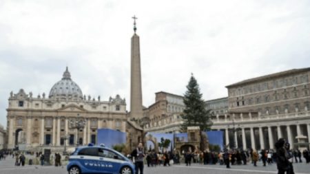 Vaticano pode ser próximo alvo dos terroristas, afirma ministro italiano