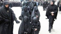 ONU: ‘ISIS vende as crianças, as crucifica e as enterra vivas’