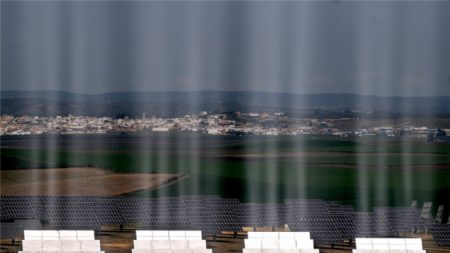 Estatização do Sol na Espanha é divulgada como privatização