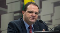 Brasil está perto da recessão, admite ministro Nelson Barbosa