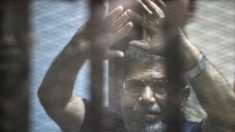 Egito: ex-presidente Mohamed Morsi é condenado à morte