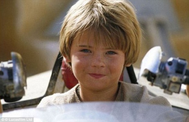 Jake Lloyd como Anakyn Skywalker em Star Wars - Epidódio I - A Ameaça Fantasma (vejasp.abril.com.br)