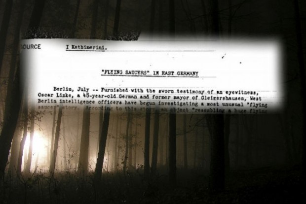 Documento desclassificado da CIA  (Public Domain) Imagem de fundo (Glenneroo / iStock)